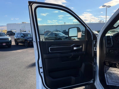 2027 RAM 3500 3500 BIG HORN CREW CAB 4X4 8' BOX