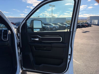2027 RAM 3500 3500 BIG HORN CREW CAB 4X4 8' BOX