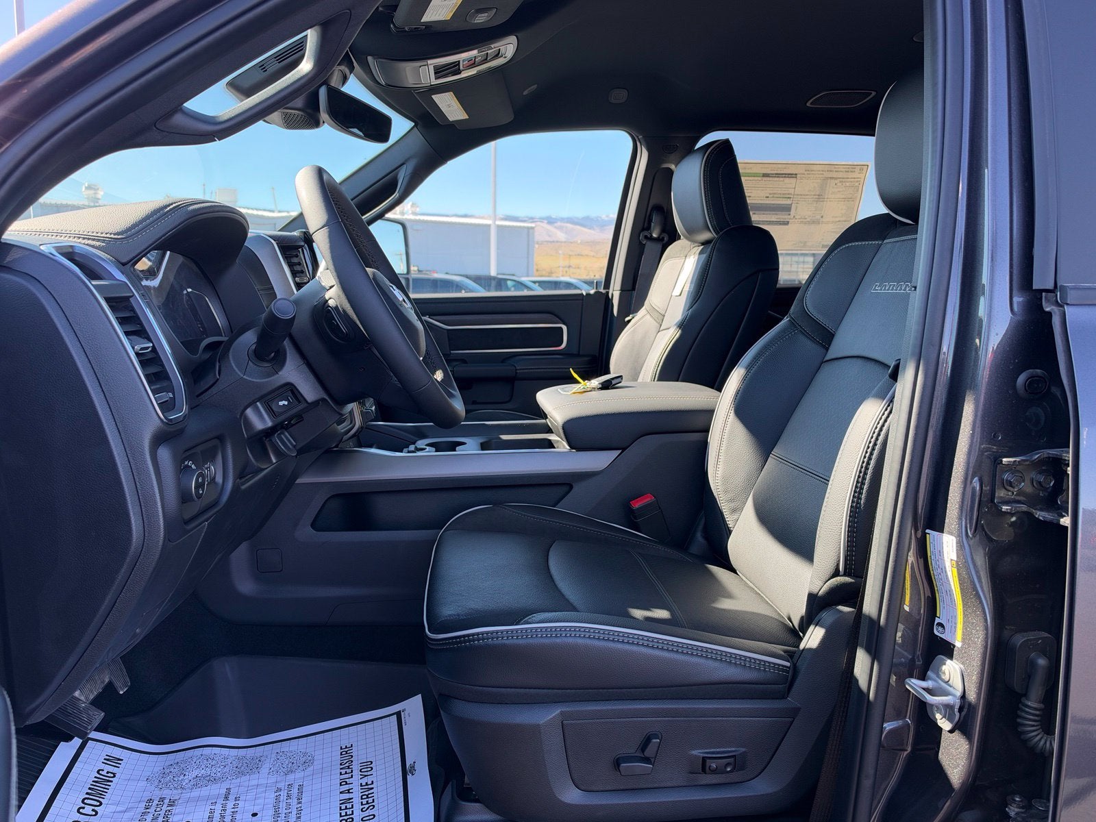 2027 RAM 3500 RAM 3500 LARAMIE CREW CAB 4X4 8' BOX