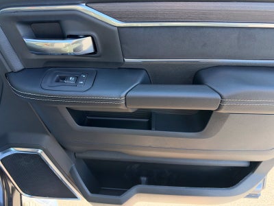 2027 RAM 3500 RAM 3500 LARAMIE CREW CAB 4X4 8' BOX