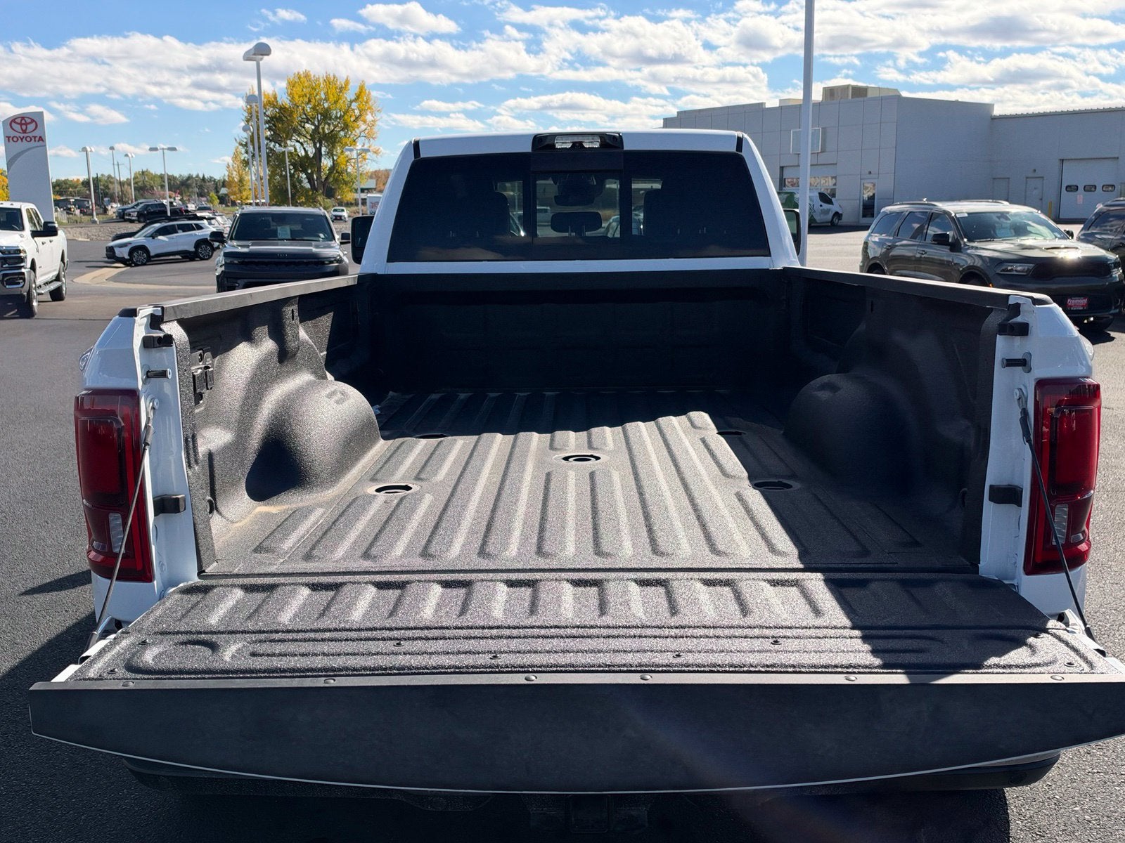 2027 RAM 3500 3500 LAIE CREW CAB 4X4 8' BOX