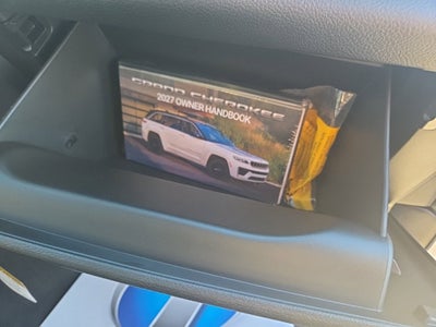 2027 Jeep Grand Cherokee Laredo X