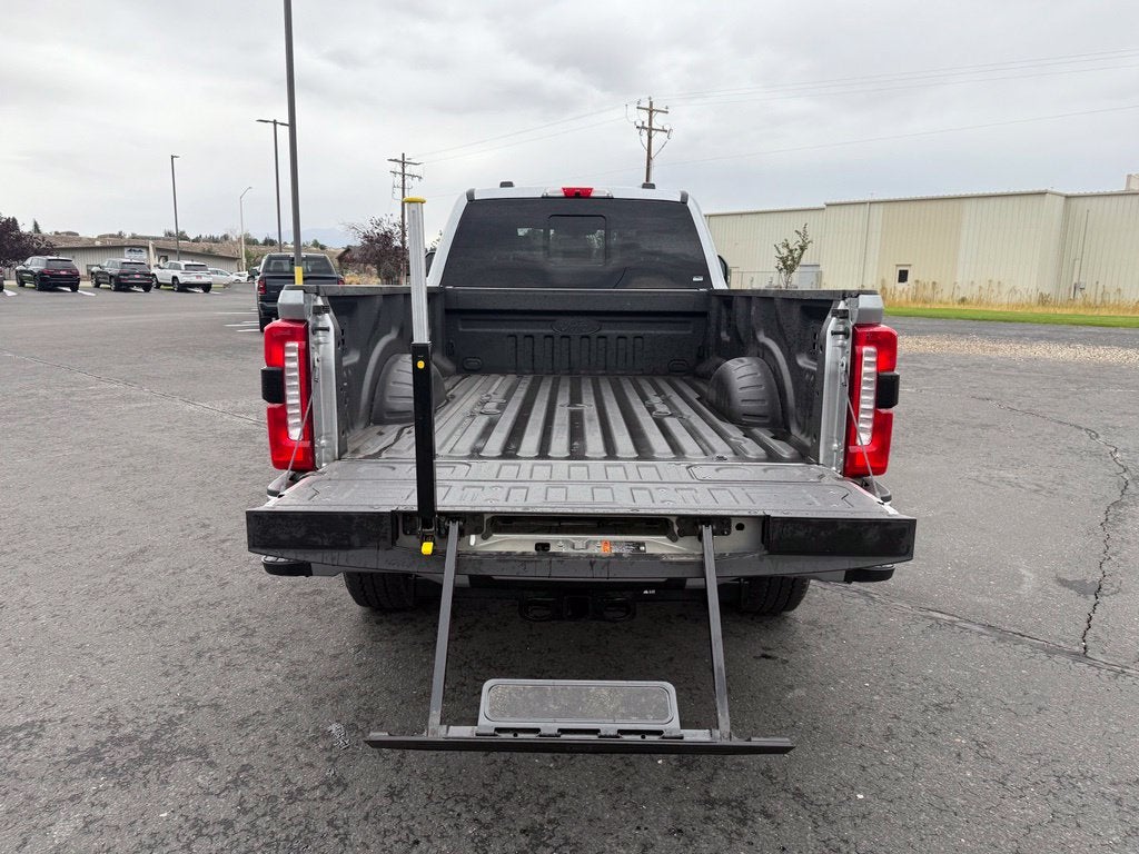 2024 Ford F-350SD Lariat