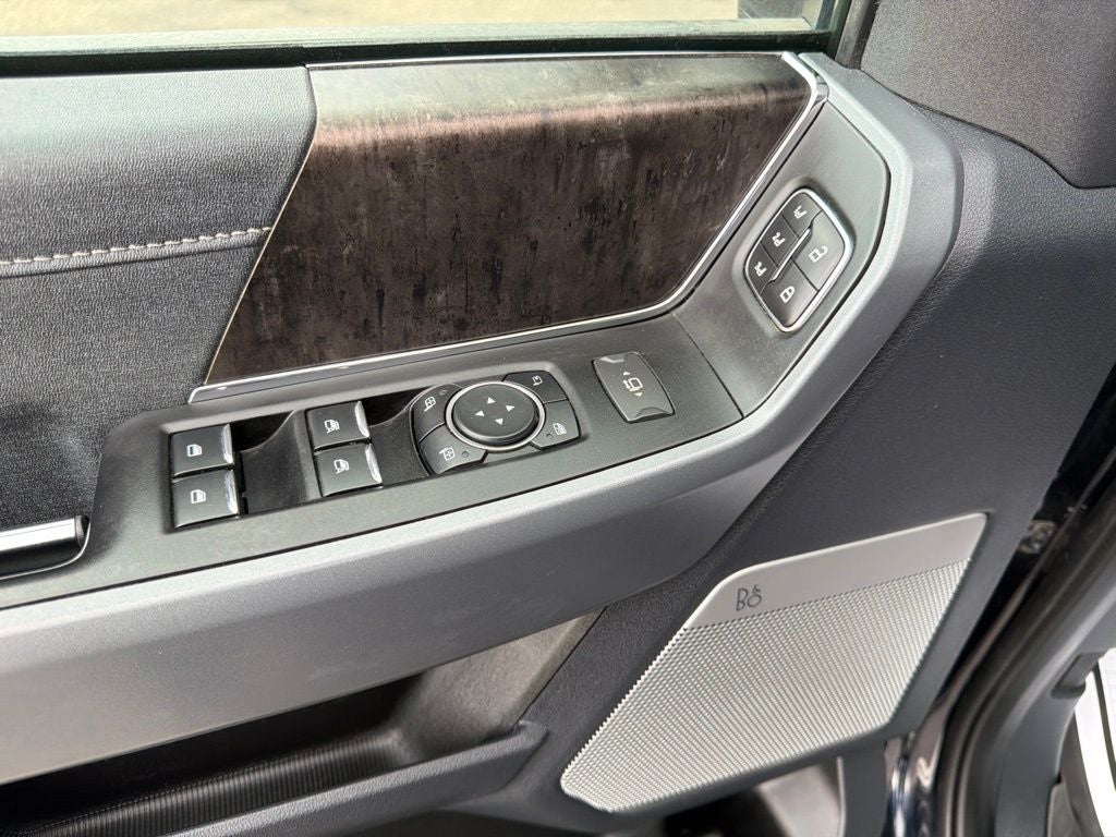 2023 Ford F-350SD Lariat Sport