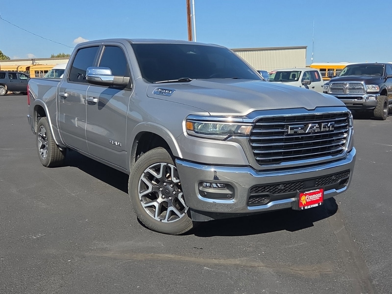 2025 RAM 1500 Laie Crew Cab 4x4 5'7' Box