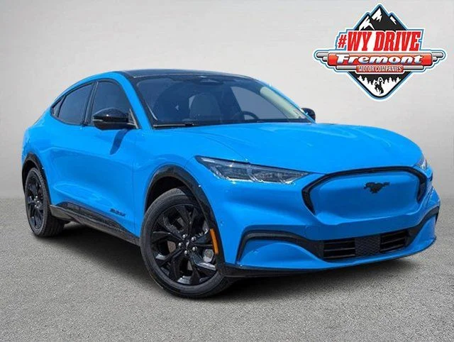 2023 Ford Mustang-Mach-e Premium's photo