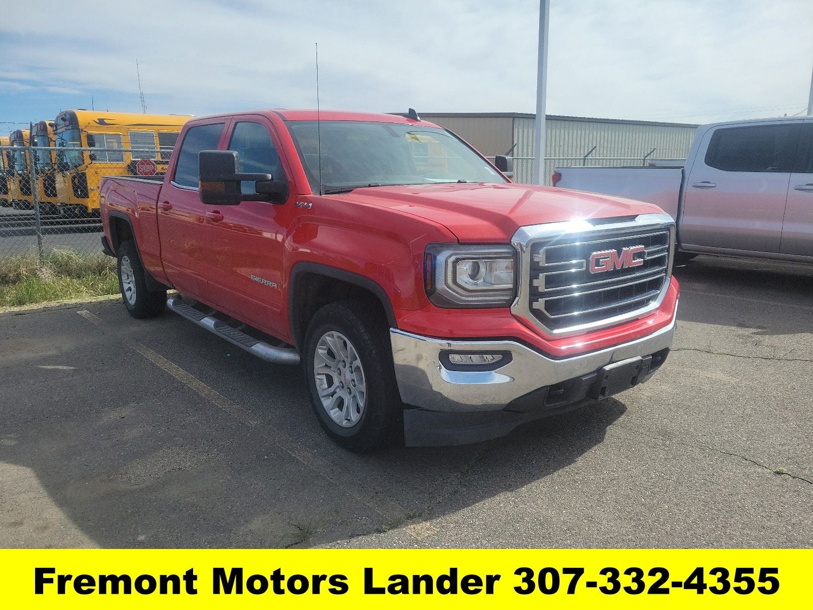 2017 GMC Sierra 4WD Crew Cab Standard Box SLE's photo
